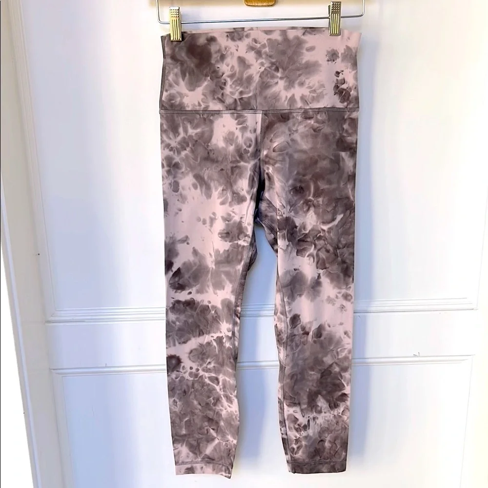 lululemon Align High-Rise Crop 23